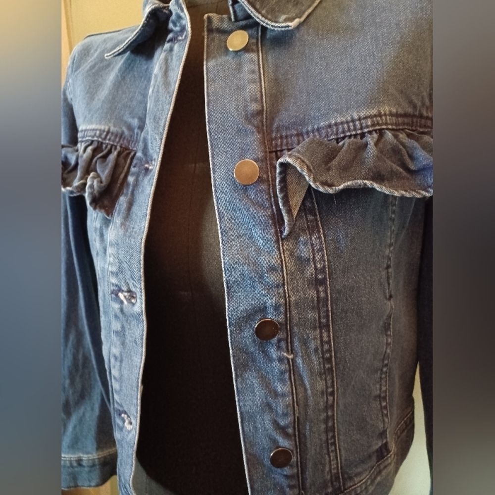 H&M Divided Denim Jean Jacket with Ruffle Detail - Picture 8 of 11